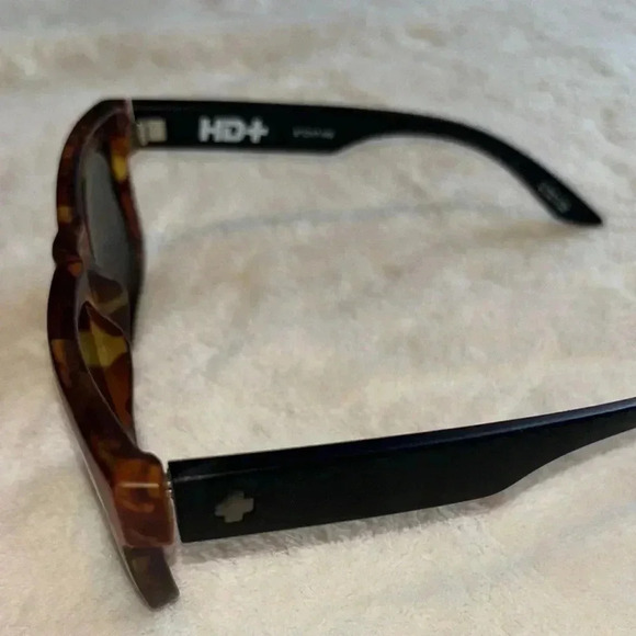 Gently used with rag bag brown co-ed smoke free home - Picture 5 of 6